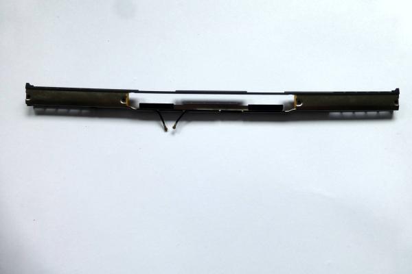 Preview: Antenne MacBook Air 13 Zoll A1932 A2179 2018 2019 2020 Original Ersatzteil Detailbild eins