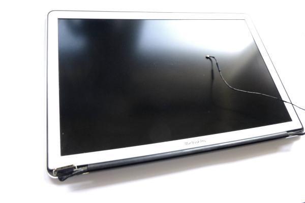 Preview: Display 661-5478 Komplett HighRes matt Original MacBook Pro 15 Zoll A1286 2010 Ersatzteil erstes Detail