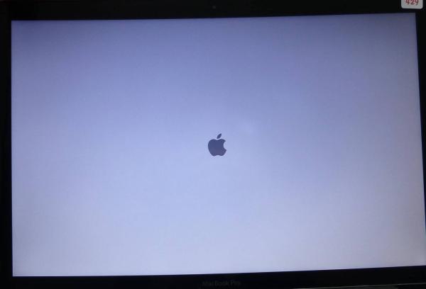 Display Assembly komplett HighResolution Glossy MacBook Pro 15 Zoll A1286 2011 Original Ersatzteil weiteres Detailbild