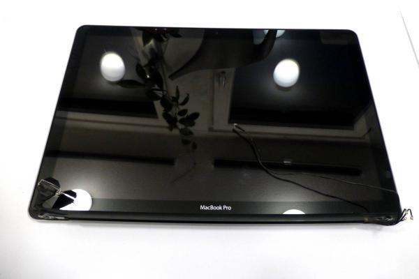 Display Assembly komplett MacBook Pro 15 Zoll A1286 Mid 2012 Original Ersatzteil Hauptansicht