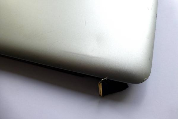 Display Komplett glossy 661-5040 Original MacBook Pro 17 Zoll A1297 Early Mid 2009 Ersatzteil viertes Detail