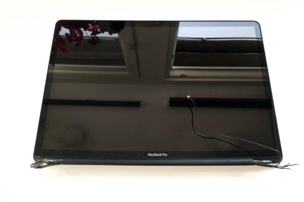 Display Komplett Hochglanz MacBook Pro 17 Zoll A1297 2011 Original Ersatzteil Hauptansicht