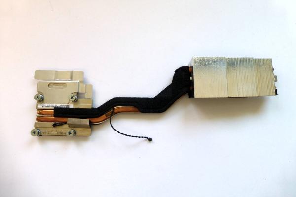 GPU Kuehler 730-0483 mit Sensor iMac 24 Zoll A1225 2007 2008 Original fuer NVidia 8800 GS 512 MB Ersatzteil Hauptansicht