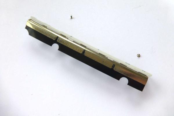 Preview: I O Bezel 922-6172 iBook 14 inch A1055 A1134 Original sparepart second sight