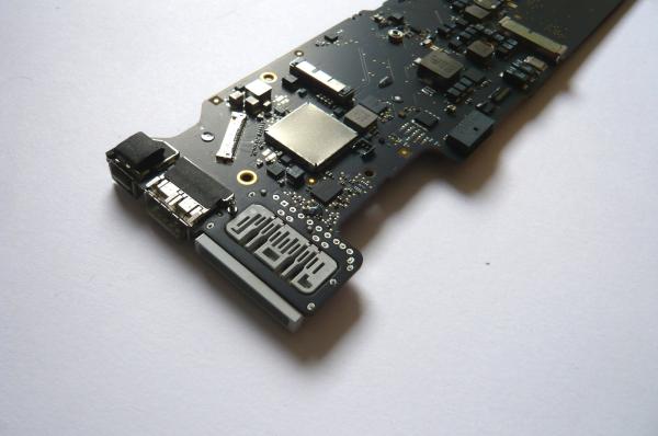 LogicBoard 820-00165-A i5 1.6 GHz 8GB MacBook Air 13 inch A1466 2013 2014 2015 2017 sparepart detail image one