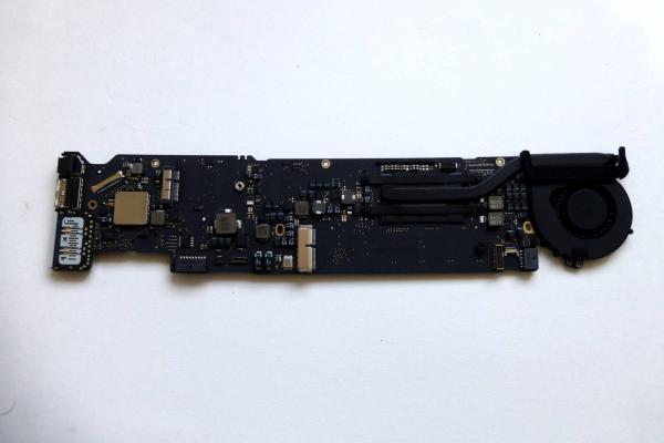 LogicBoard 820-00165-A i5 1.8 GHz 8GB MacBook Air 13 inch A1466 2013 2014 2015 2017 sparepart main image