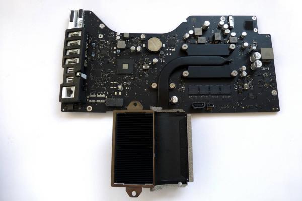 LogicBoard 820-00431-A iMac 21 Zoll A1418 2015 4K Mainboard i5 31 GHz Ersatzteil Hauptansicht