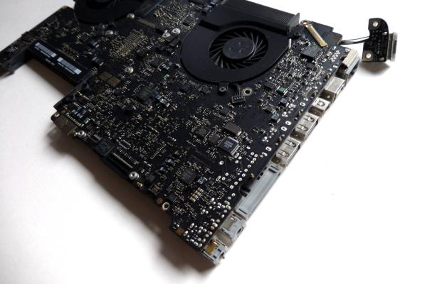 Preview: LogicBoard 820-2850-A 661-5566 661-5479 661-5480 Mainboard Core i5 253GHz 15 Zoll A1286 2010 Original Ersatzteil Detailbild eins