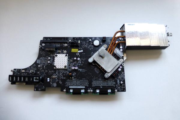 LogicBoard 820-2901-A 661-5530 661-5531 661-5547 661-5577 iMac 27 Zoll A1312 2010 Mainboard Core i5 2.8 GHz Original Ersatzteil Hauptansicht