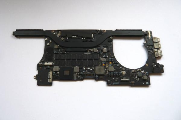 Logicboard 820-3332-A MacBook Pro 15 inch Retina A1398 2012 early 2013 2.3 GHz i7 16 GB sparepart main image