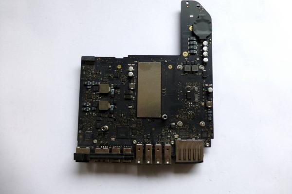 Preview: Logicboard 820-5509-A 661-01022 661-01020 661-01019 Mac mini A1347 2014 Core i5 1.4GHz 8GB Original Ersatzteil Detailbild eins