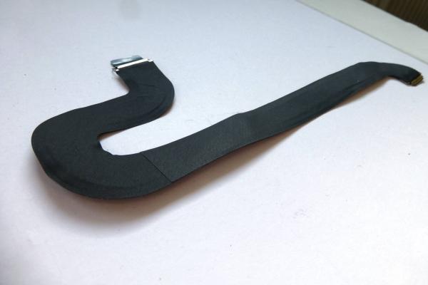 LVDS Display Port Kabel iMac 21 Zoll A1418 2014 Ersatzteil Detailbild eins