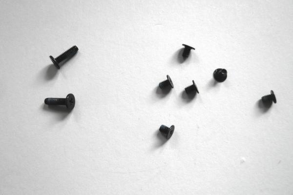 MacBook Pro 17 inch A1297 2009 Logicboard and MagSafe Screws sparepart main image
