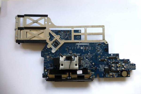 Mainboard Logicboard 820-2110-A iMac 24 Zoll A1225 Mid 2007 Core2Duo 2.4 GHz Ersatzteil Hauptansicht