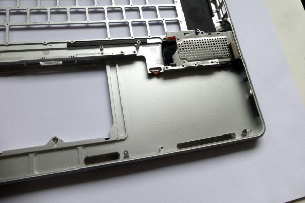 Original 613-8590-02 D661-5473 613-8937-B MacBook Pro 17 inch A1297 2010 2011 TopCase empty sparepart additional detail