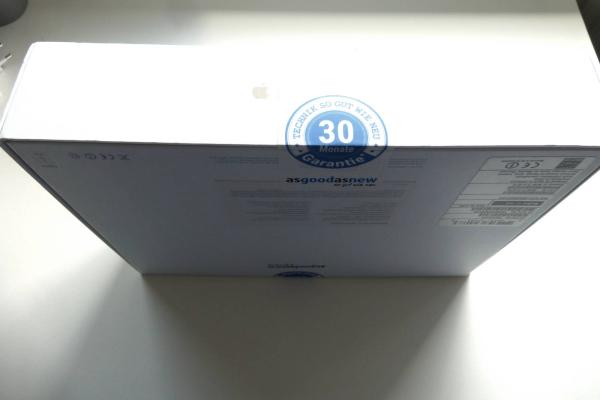 Preview: Original packaging Apple MacBook 12 inch A1534 sparepart first detail