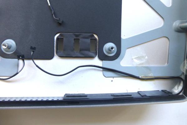 Gehaeuserueckseite 922-8686 Original LED Cinema Display 24 Zoll A1267 2008 2009 Ersatzteil weiteres Detailbild