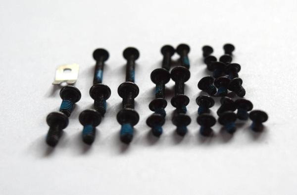 Preview: Screws Set inner Screws Original Apple MacBook Pro 17 inch A1297 sparepart detail image one