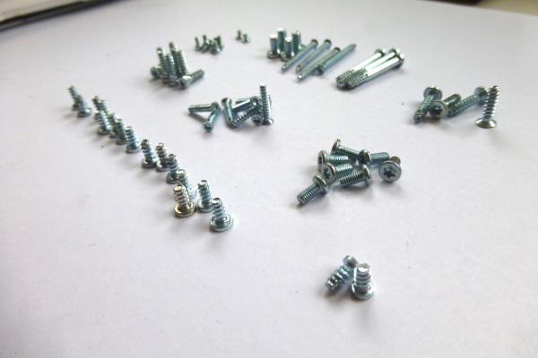 Preview: Schrauben Set iMac 20 Zoll A1224 2007 2008 2009 Original Ersatzteil zweite Ansicht