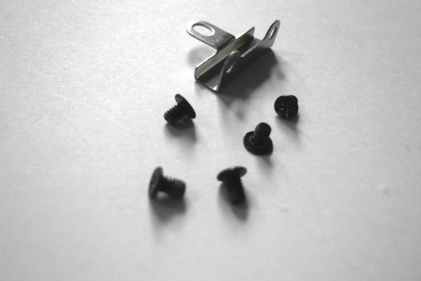 Preview: Screws DVD SuperDrive Bracket MacBook Pro 17 inch A1297 sparepart second sight