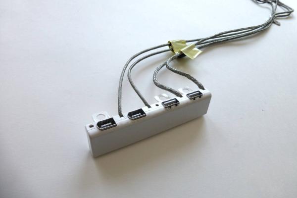 USB FireWire Port Cinema Display HD DVI 30 Zoll A1083 Original Ersatzteil Detailbild eins