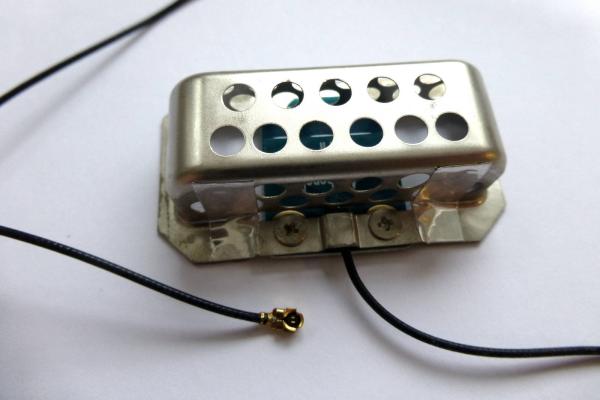 Preview: WLan Antenne schwarz iMac 20 Zoll A1224 Original Ersatzteil zweite Ansicht