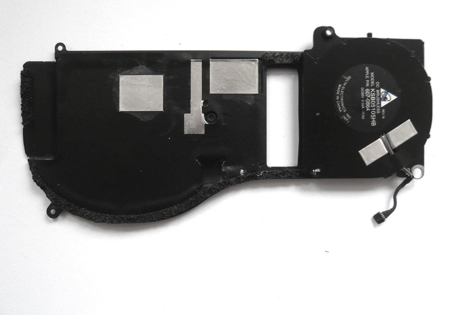 Fan and Heatsink 922-8316 MacBook Air A1237 Thermal Cover - used 