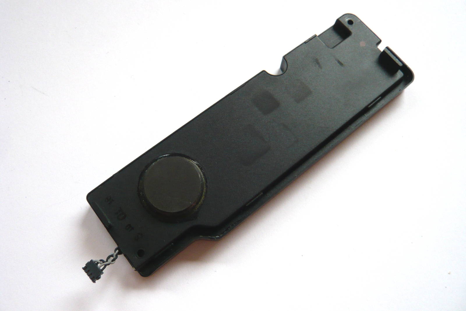 macbook pro left speaker