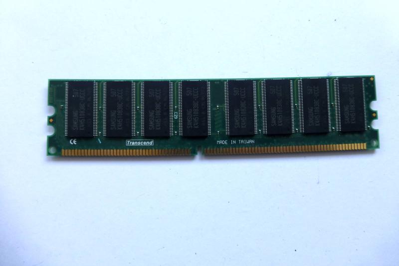 1 GB DDR SD-RAM Mac Mini G4 PC2700 184 Pin 333 MHz sparepart second sight