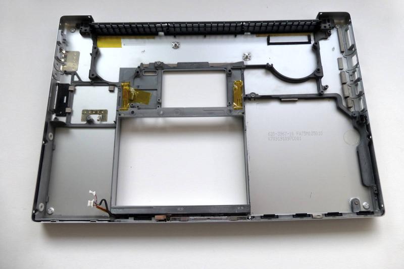 Bottom Case Gehaeuse unten 620-3967-10 922-8048 MacBook Pro 15 Zoll A1226 late 2007 Original Ersatzteil Hauptansicht