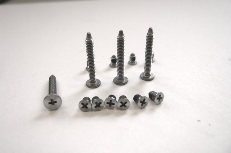 Bottom Screw Set for Macbook Pro 15" A1150 A1211 A1260 A1226 With Screwdriver 