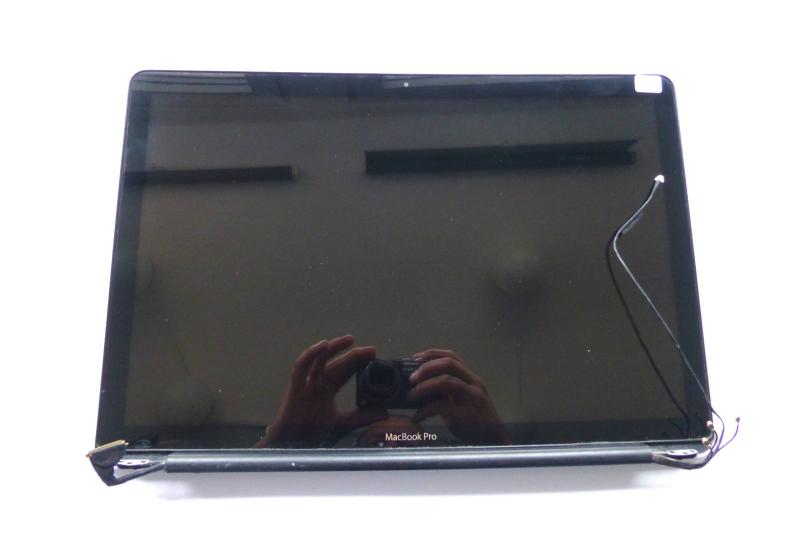 Display Assembly komplett HighResolution Glossy MacBook Pro 15 Zoll A1286 2011 Original Ersatzteil Hauptansicht