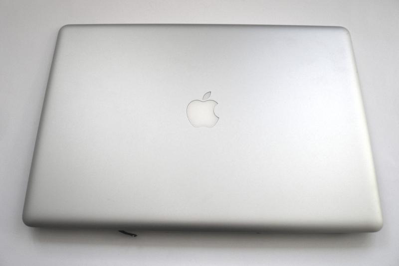 Display Komplett matt Original MacBook Pro 17 Zoll A1297 Early Mid 2009 Ersatzteil zweite Ansicht