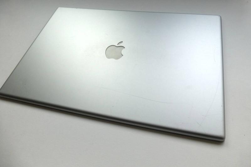 Display Deckel 603-9349-A 607-2408 607-0703 607-2216 MacBook Pro 17 Zoll A1151 A1212 A1229 A1261 Original Ersatzteil Detailbild eins