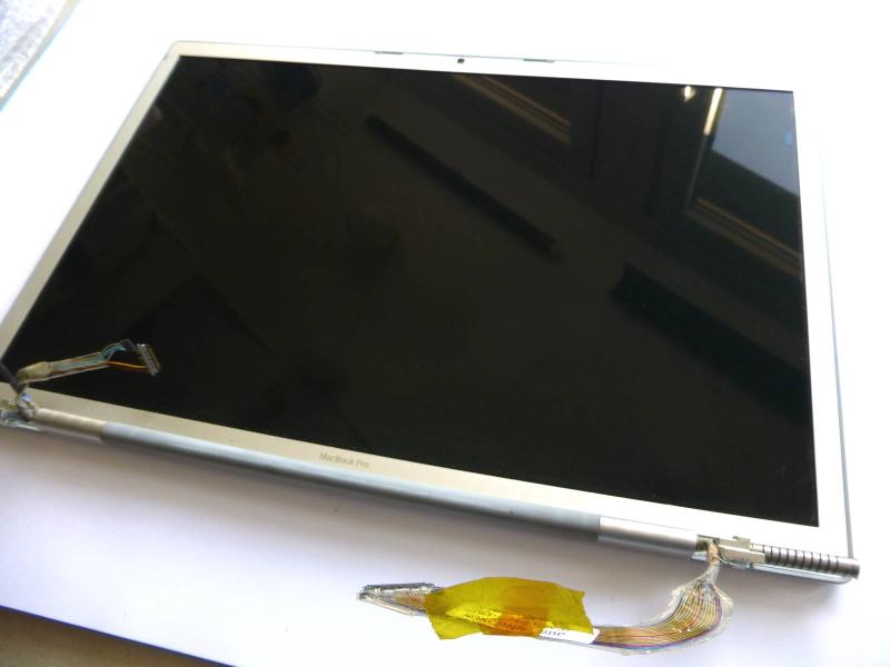 Display Komplett 661-4629 MacBook Pro 17 Zoll A1261 Original Ersatzteil Detailbild eins