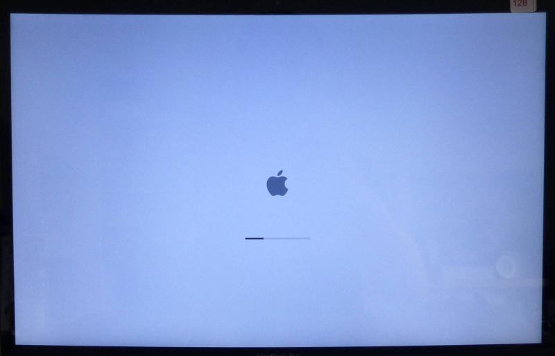 Display Komplett glossy 661-5040 Original MacBook Pro 17 Zoll A1297 Early Mid 2009 Ersatzteil weiteres Detailbild