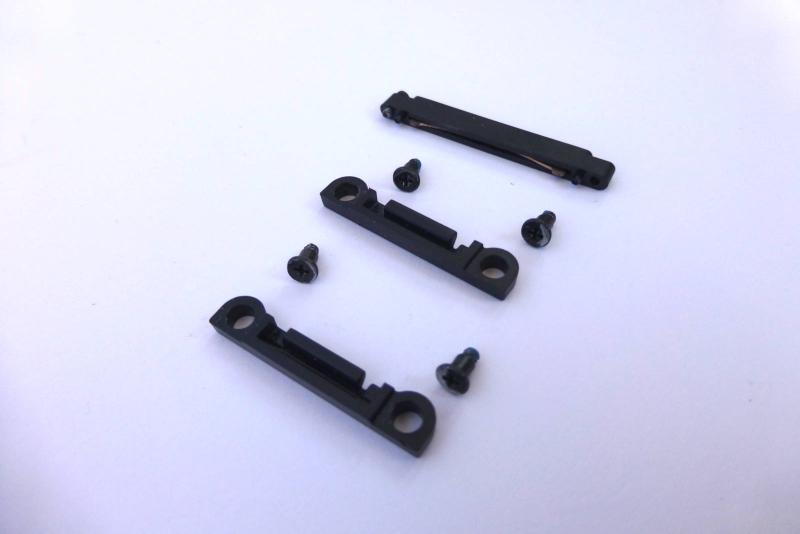 Clip holder Set 818-0450 818-0699 MacBook Pro 17 inch A1297 Original sparepart main image