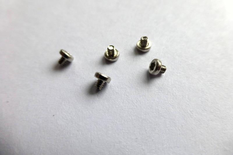 I O Blende Schrauben Mac mini A1347 2014 Original Ersatzteil Hauptansicht