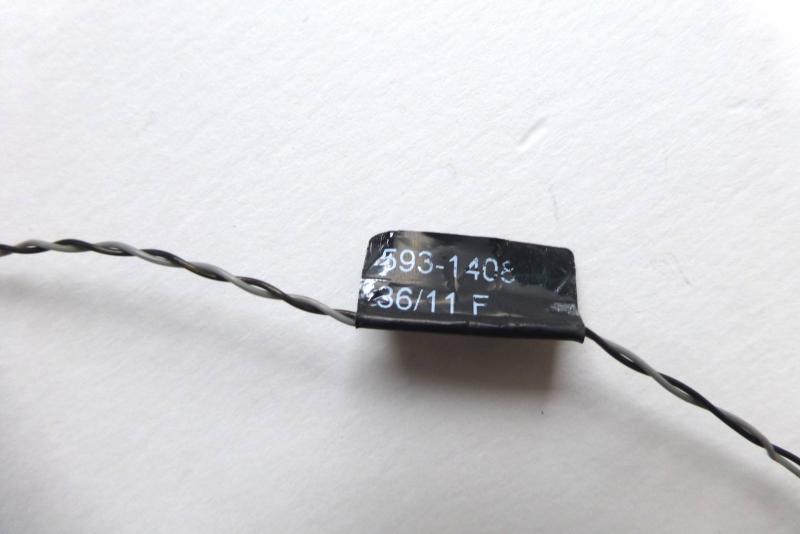 LCD Temperatur Sensor 593-1408 Thunderbolt Display 27 Zoll A1407 2011 Original Ersatzteil Detailbild eins