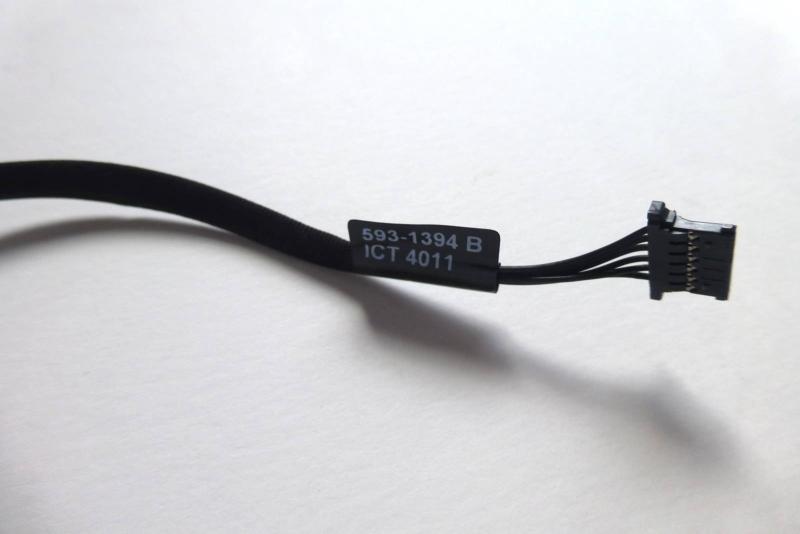 LCD V-Sync Kabel 593-1394 Apple Thunderbolt Display 27 A1407 2011 Original Ersatzteil Detailbild eins