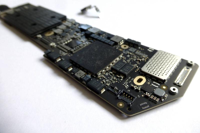 LogicBoard 820-01958 i5 1.1 GHz 8GB 256GB MacBook Air 13 Zoll A2179 2020 Intel Original Ersatzteil Detailbild eins