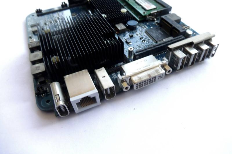 Logicboard 820-1900-A 661-3915 Mac mini A1176 CoreDuo 1.66 GHz Original Ersatzteil Detailbild eins