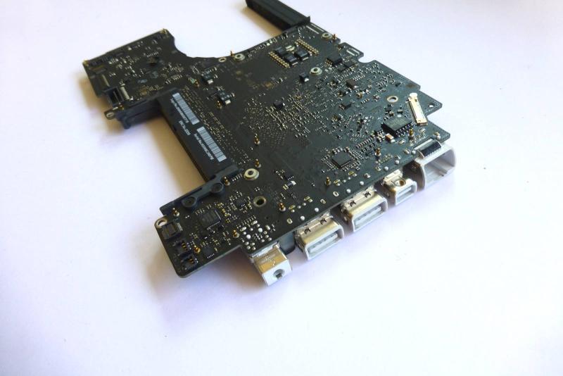 LogicBoard 820-2567-A 661-5395 661-5640 Mainboard 2.26 GHz Original MacBook 13 inch A1342 unibody sparepart detail image one