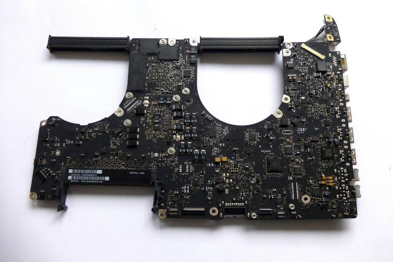 Logicboard 820-2914-B MacBook Pro 17 inch A1297 early 2011 2.4 GHz i7 sparepart main image