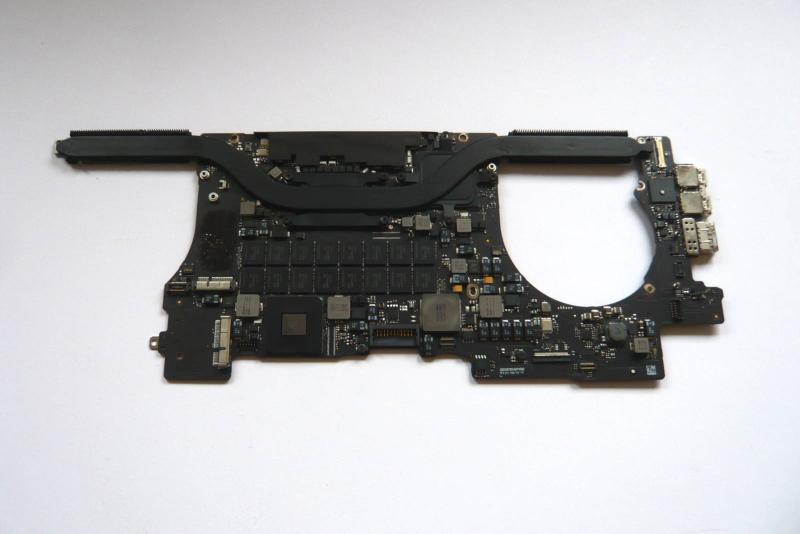Logicboard 820-3332-A MacBook Pro 15 inch Retina A1398 2012 early 2013 2.3 GHz i7 16 GB sparepart main image