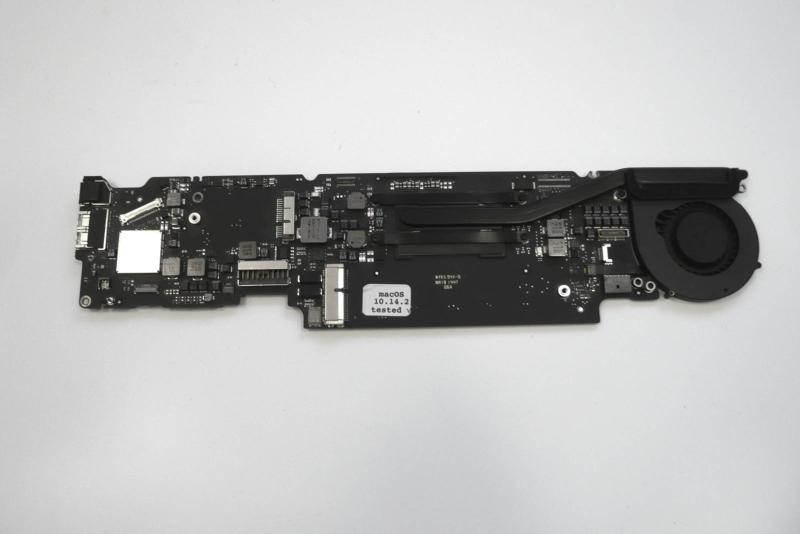 LogicBoard 820-3435-A MacBook Air 11 inch 2013 2014 2015 A1465 14 GHz i5 4 GB Mainboard sparepart main image