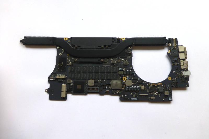 Logicboard 2.3GHz i7 16GB Dual Graphics 820-3787-A MacBook Pro 15 inch Retina A1398 late 2013 2014 sparepart main image