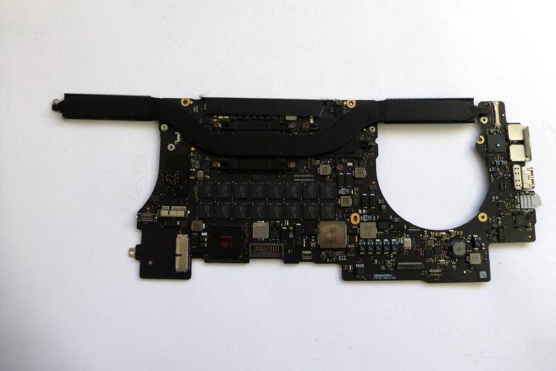 Logicboard 2.5GHz i7 16GB Dual Grafik 820-3787-A MacBook Pro 15 Zoll Retina A1398 late 2013 2014 Ersatzteil Hauptansicht