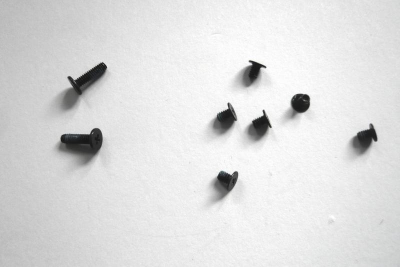 MacBook Pro 17 inch A1297 2009 Logicboard and MagSafe Screws sparepart main image
