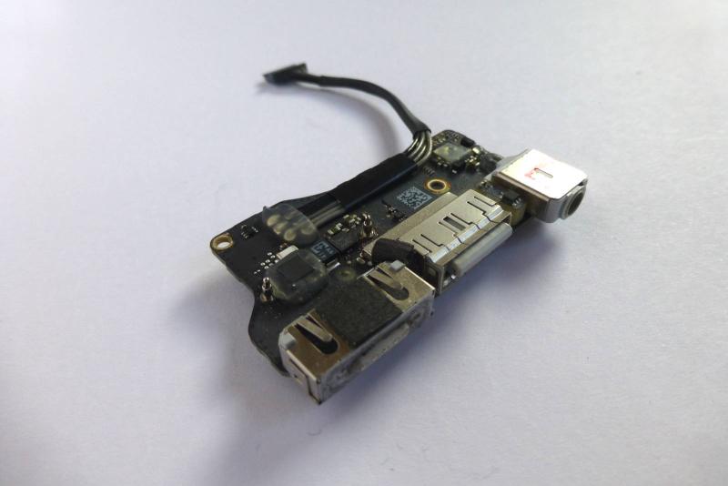 MagSafe Audio I O Board 820-3214-A 923-0125 MacBook Air 13 Zoll A1466 2012 Ersatzteil zweite Ansicht